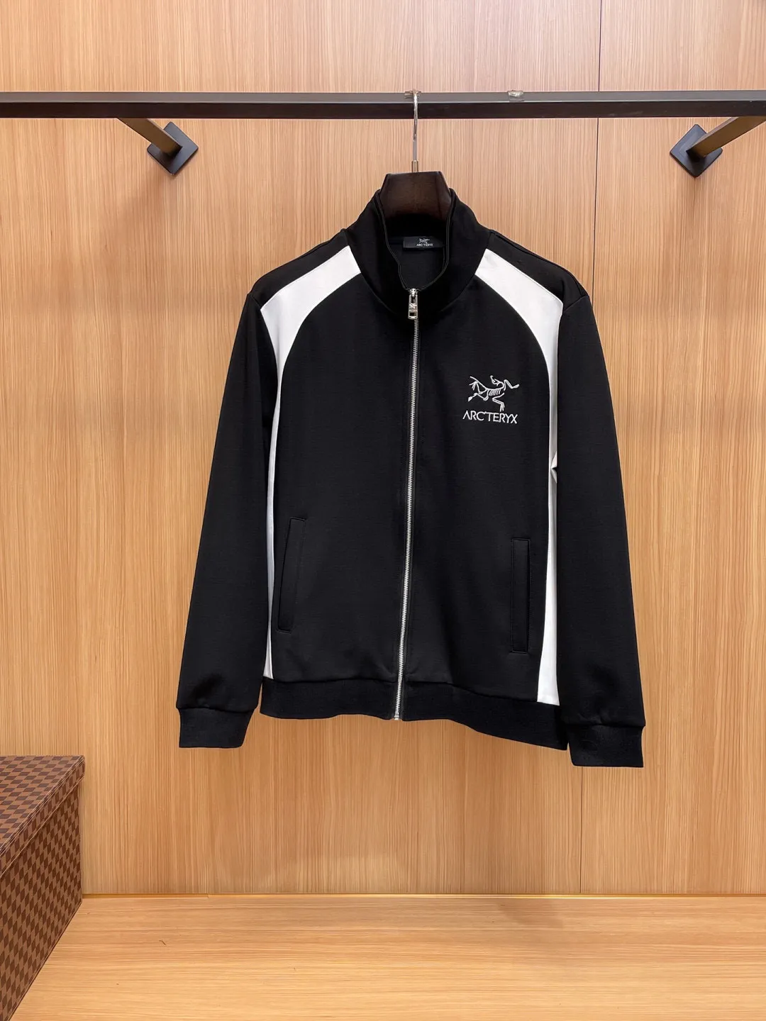【ARCTERYX 】Hot Sale 2025 Hot Sale Original 🇭🇰 、 100%， ！ ！ Size：M-3XL（ 190 ）